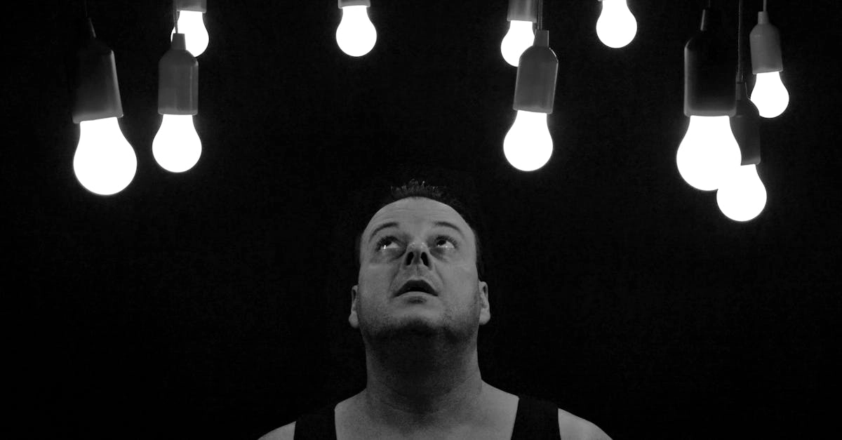 découvrez notre large sélection d'ampoules innovantes et écoénergétiques pour illuminer votre espace. trouvez l'éclairage parfait adapté à vos besoins, que ce soit pour votre maison, bureau ou projet de bricolage.