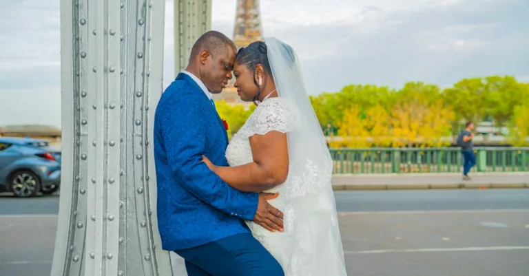 découvrez une sélection élégante de robes de mariée à barbès, paris. trouvez la robe parfaite pour votre jour spécial avec style et raffinement.