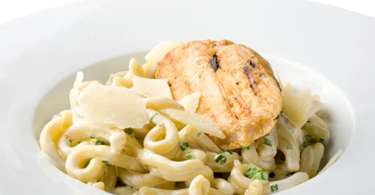 légume aromatique italien, la ciboulette italienne apporte une saveur délicate et fraîche à vos plats, idéale pour rehausser vos recettes méditerranéennes.