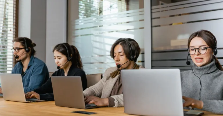 assistance client disponible 24h/24 pour répondre à toutes vos questions et résoudre vos problèmes rapidement et efficacement.
